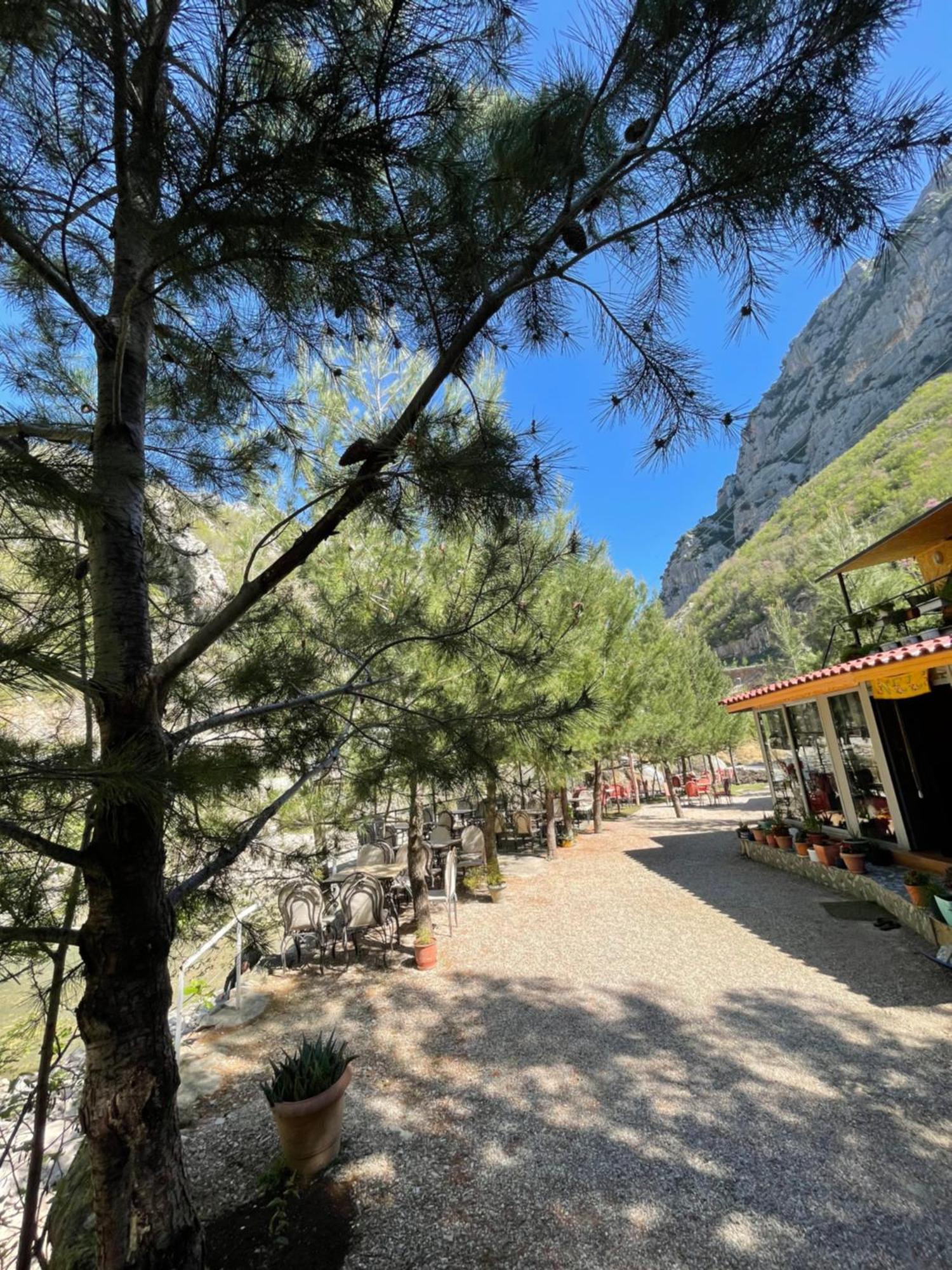 Bovilla Canyon Dajt Luaran gambar